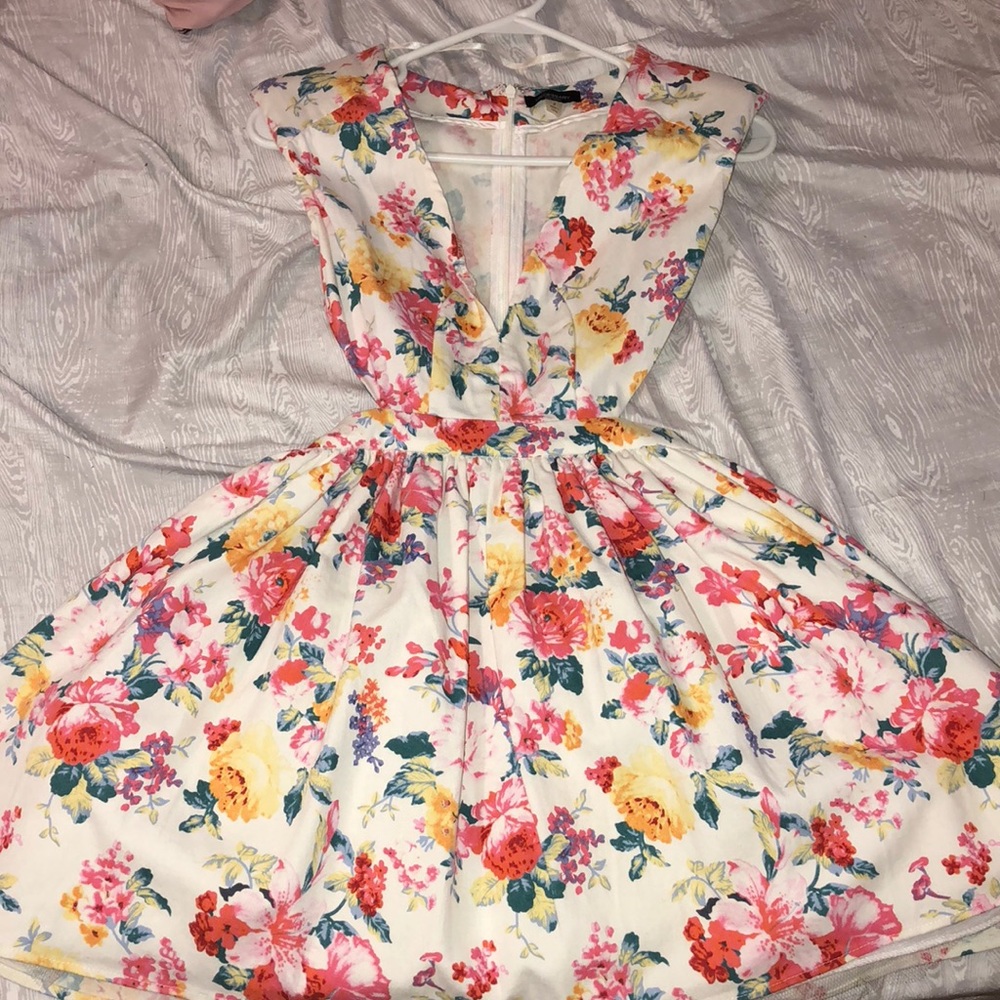 Floral puff dress
